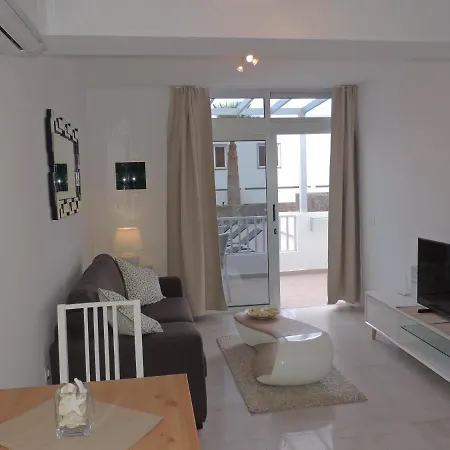 Apartment Gracioseros 106- 2 Bed-gr Floor-ac-uk Tv-wifi