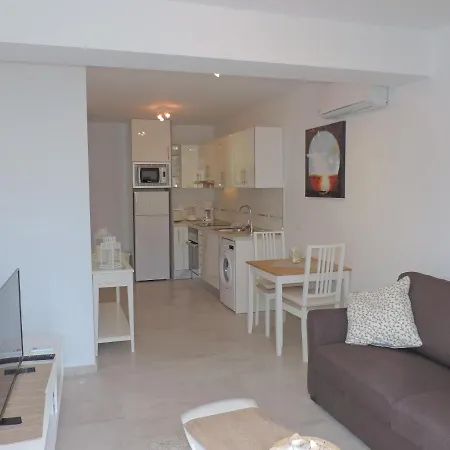 Apartment Gracioseros 106- 2 Bed-gr Floor-ac-uk Tv-wifi *
