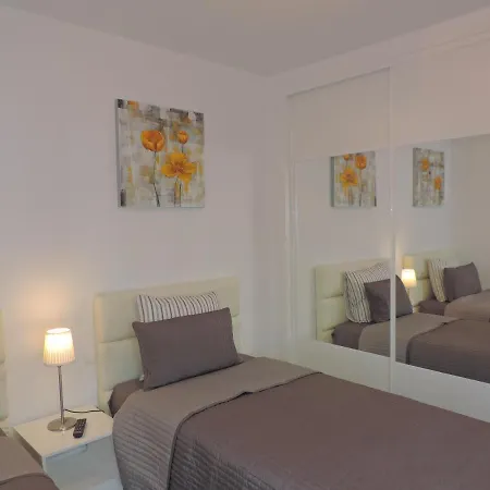 Gracioseros 106- 2 Bed-gr Floor-ac-uk Tv-wifi